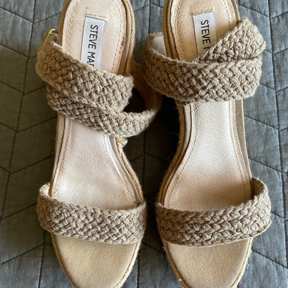 3/$15 size 10 Steve Madden ANKLE STRAPS. Platform wedge 5"heel, Woven, tan - Picture 8 of 16